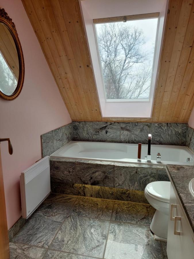 La Nef Bleue Villa Tadoussac Exterior photo