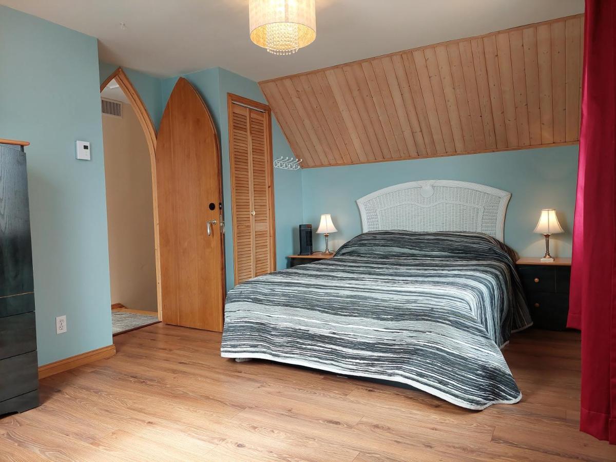 La Nef Bleue Villa Tadoussac Exterior photo